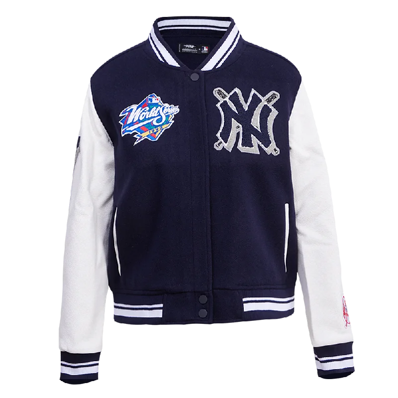 CHAMARRA UNIVERSITARIA MLB NEW YORK YANKEES MASH UP PARA MUJER